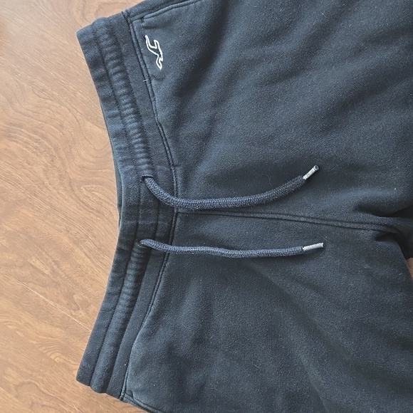 Hollister black joggers - Picture 2 of 4